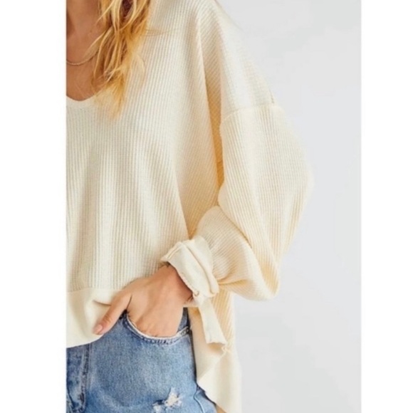 NEW Free People Santa Clara waffle weave dolman sleeve oversized v-neck shirt. - Picture 3 of 5